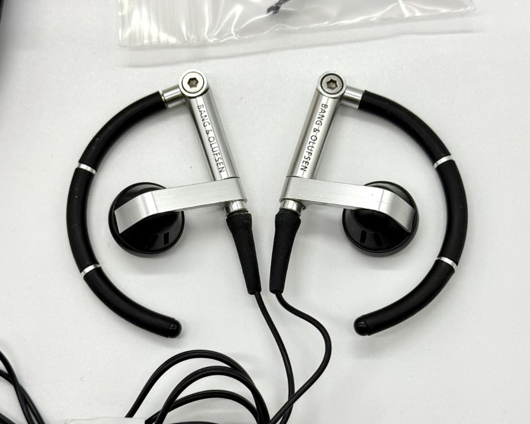 BANG & OLUFSEN A8 イヤホン バング&オルフセン