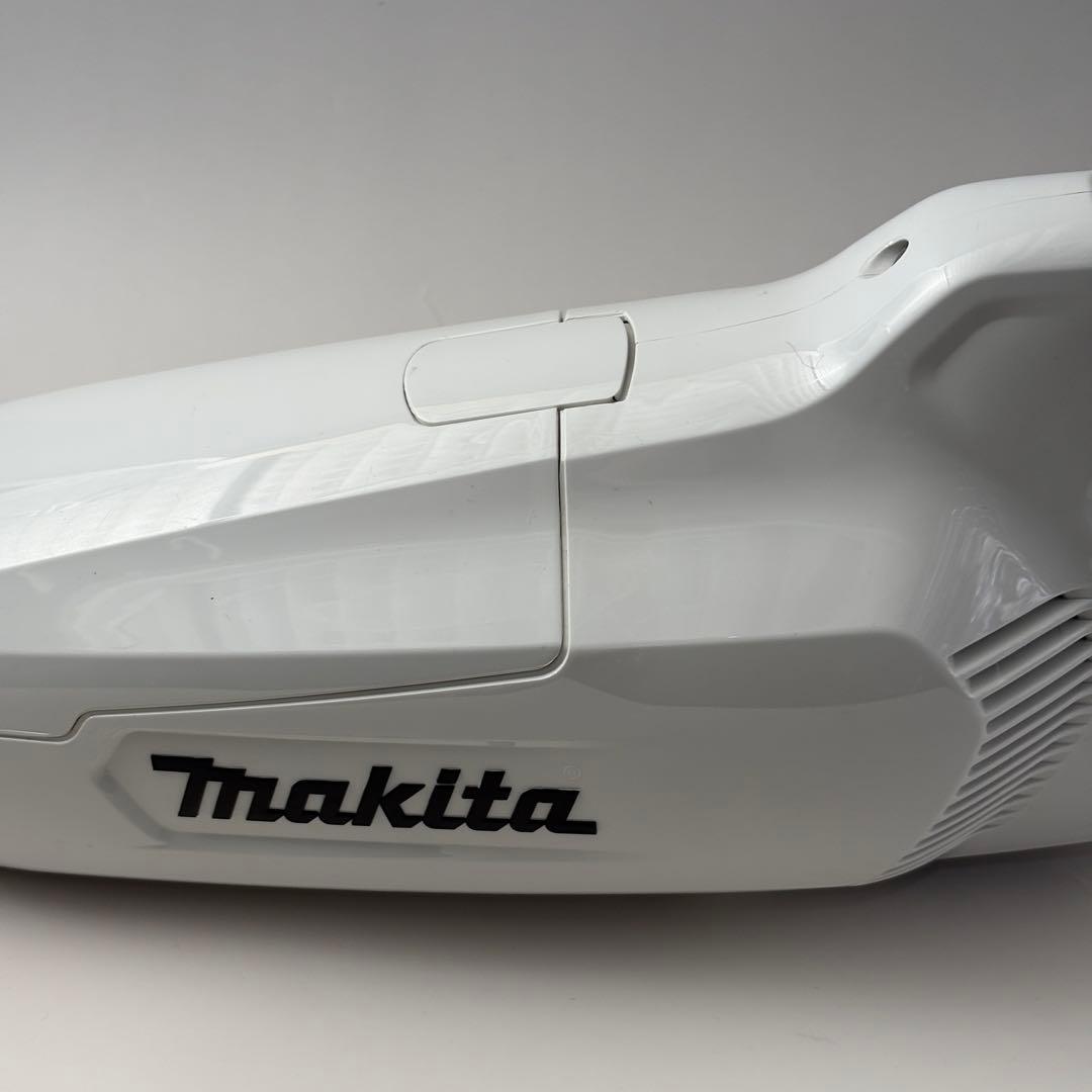 マキタ コードレス掃除機CL107FDSHW 10.8Vバッテリ及び充電器付