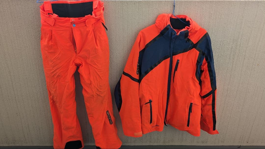 ONYONE スキーウェアセット (ジャケットL・パンツO-6)