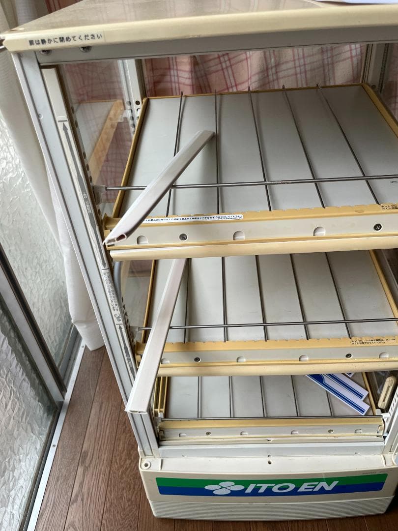 動画あり！★おしゃれカフェ開店用に★サンヨー SMR-C75CH3 冷温機