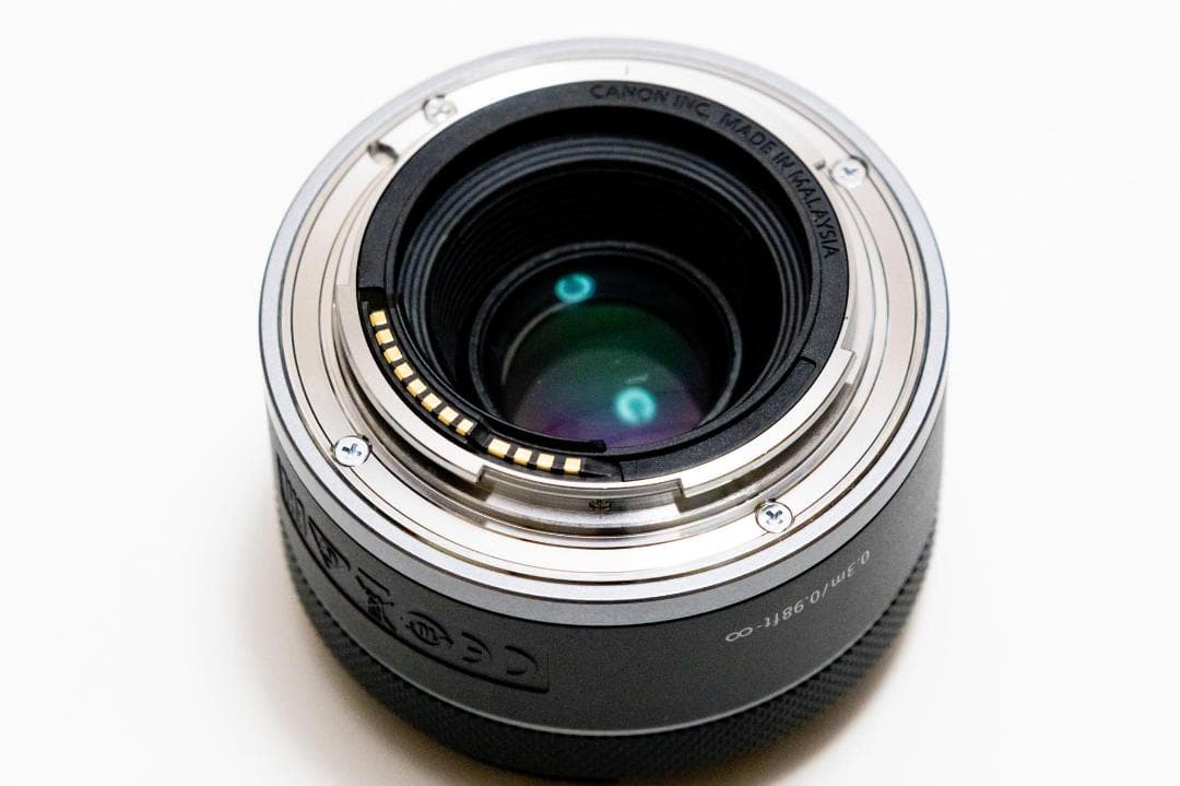 Canon キヤノン EOS R5 + RF50mm F1.8 （別売フード付）