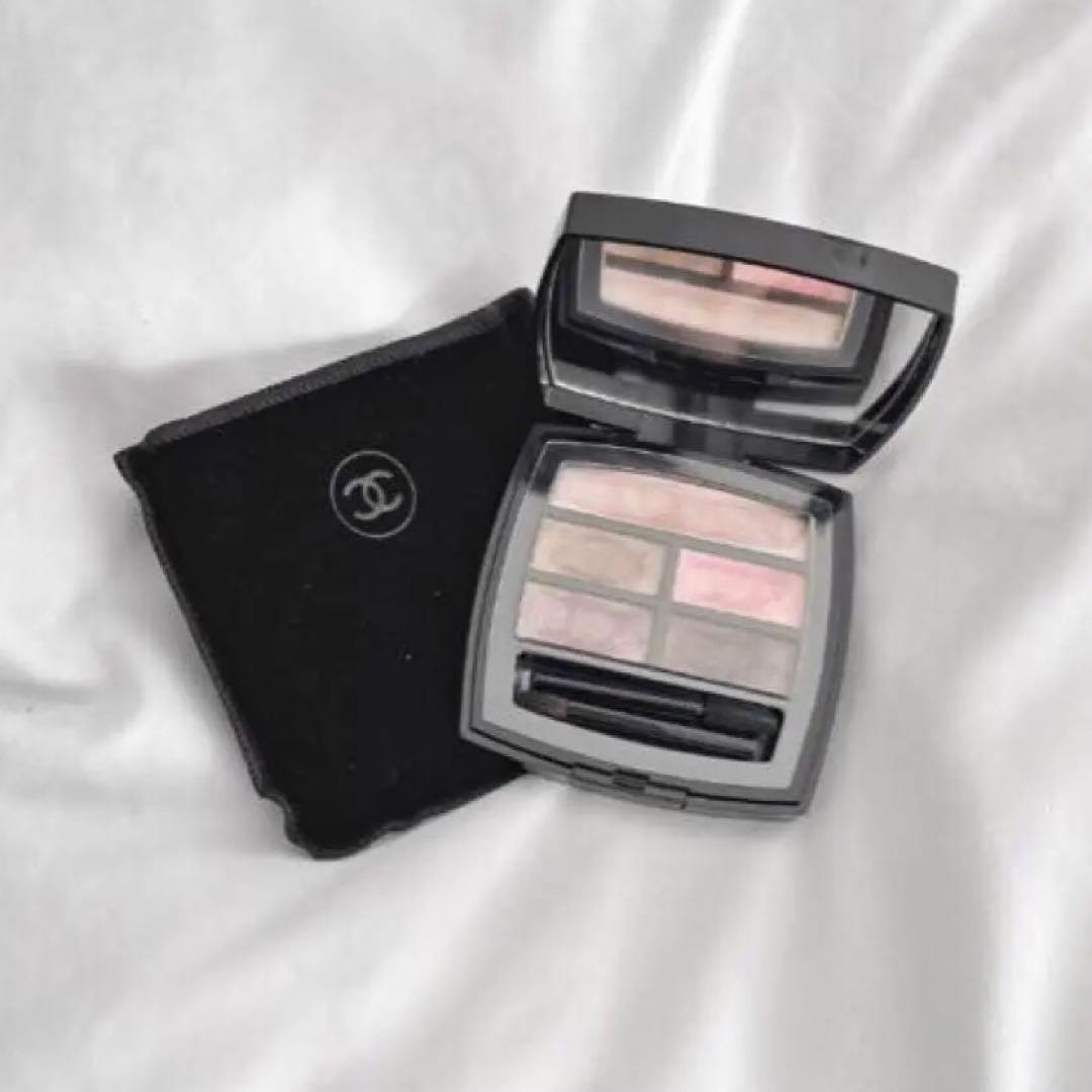 【送料込み】 CHANEL シャネル アイシャドウパレット ライト パープル系