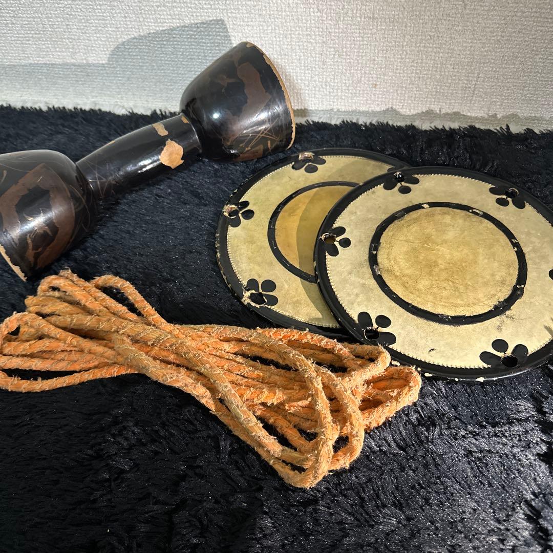 和楽器 小鼓 アンティーク ビンテージ 年代物 太鼓 雅楽 金蒔絵 打楽器