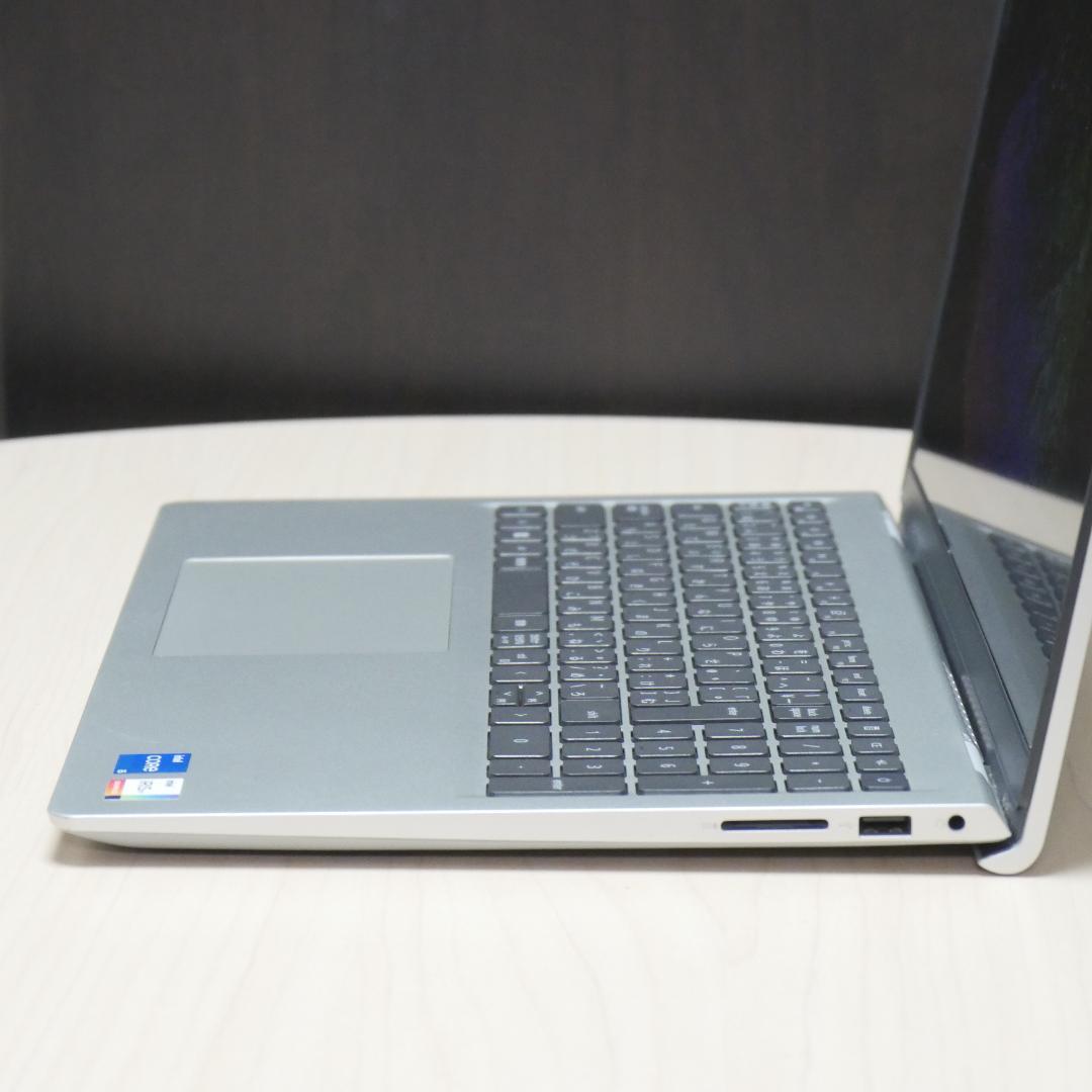 Windowsノート本体 Inspiron Core i5-1135G7 16GB SSD512GB