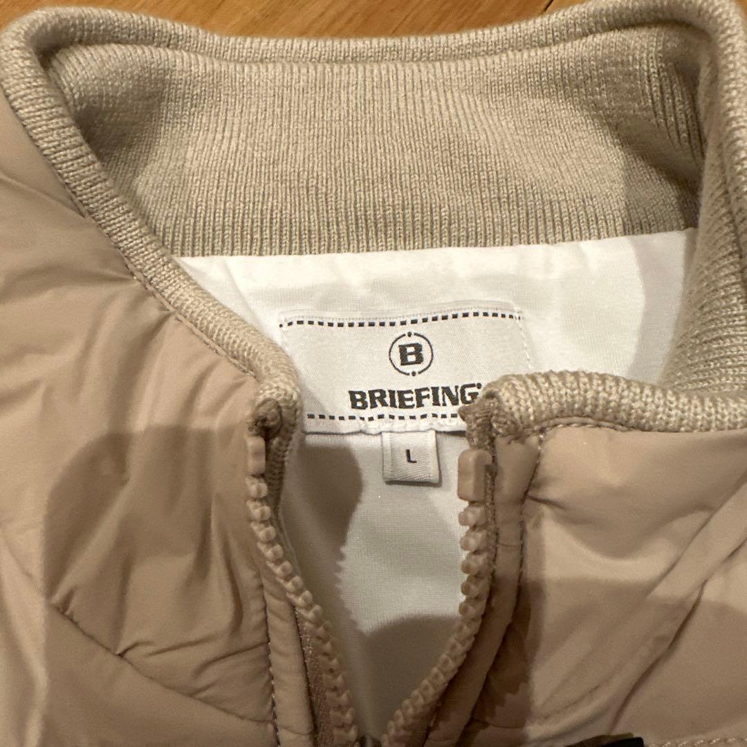 ブリーフィングゴルフ　ベージュセットアップ　美品　Lサイズ