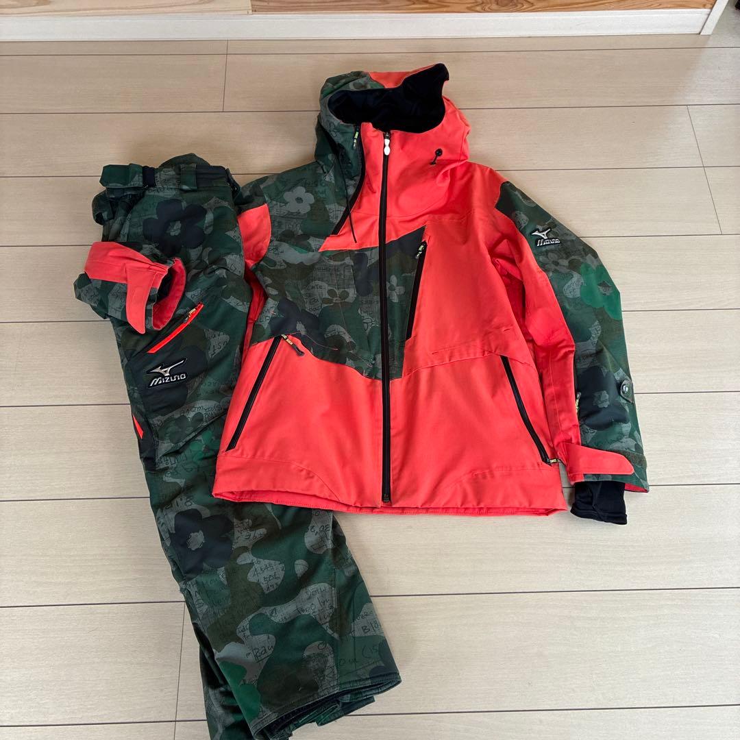 MIZUNOスキーウェア⭐︎迷彩デザイン 上下セット(ブレスサーモ)