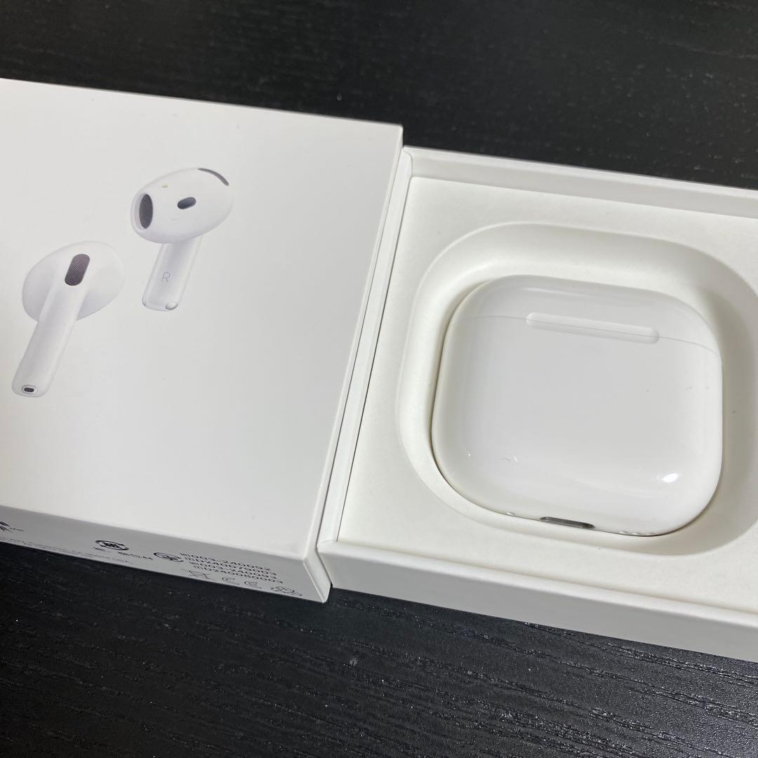 Apple AirPods 4 アクティブノイズキャンセリング機能搭載