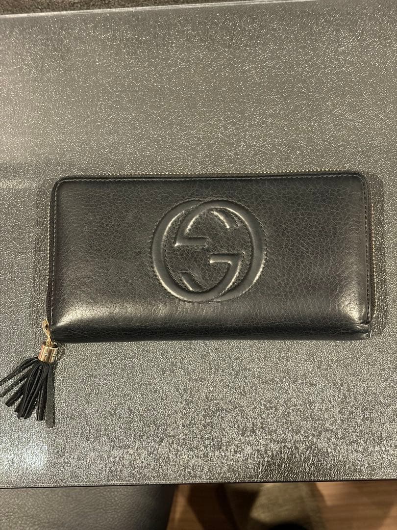 Rii⭐︎ 　GUCCI グッチ　ブラックレザー 長財布