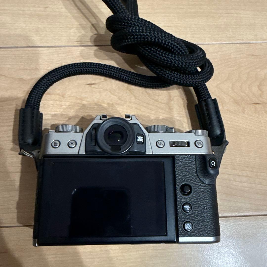 (美品)Fujifilm X-T30ミラーレス一眼 本体