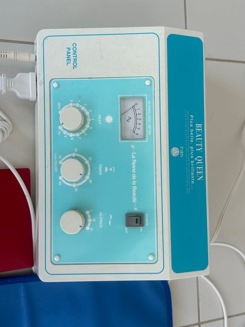 定価24万円　高周波　痩身マシン　ビューティークイーン