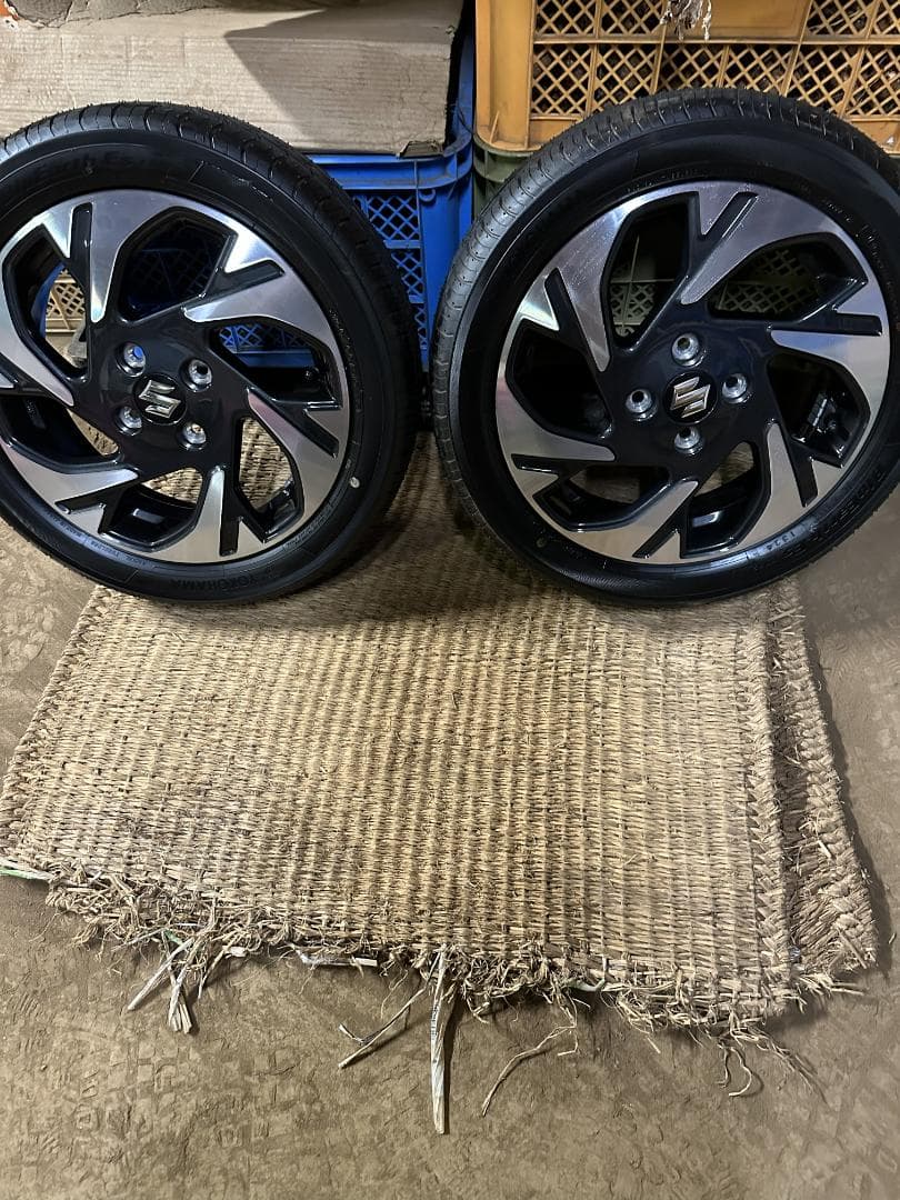 新車外し　SUZUKI スペーシアカスタム　純正タイヤホイールセット2本