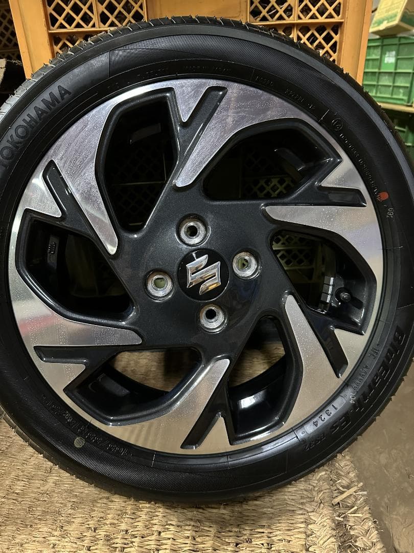 新車外し　SUZUKI スペーシアカスタム　純正タイヤホイールセット2本