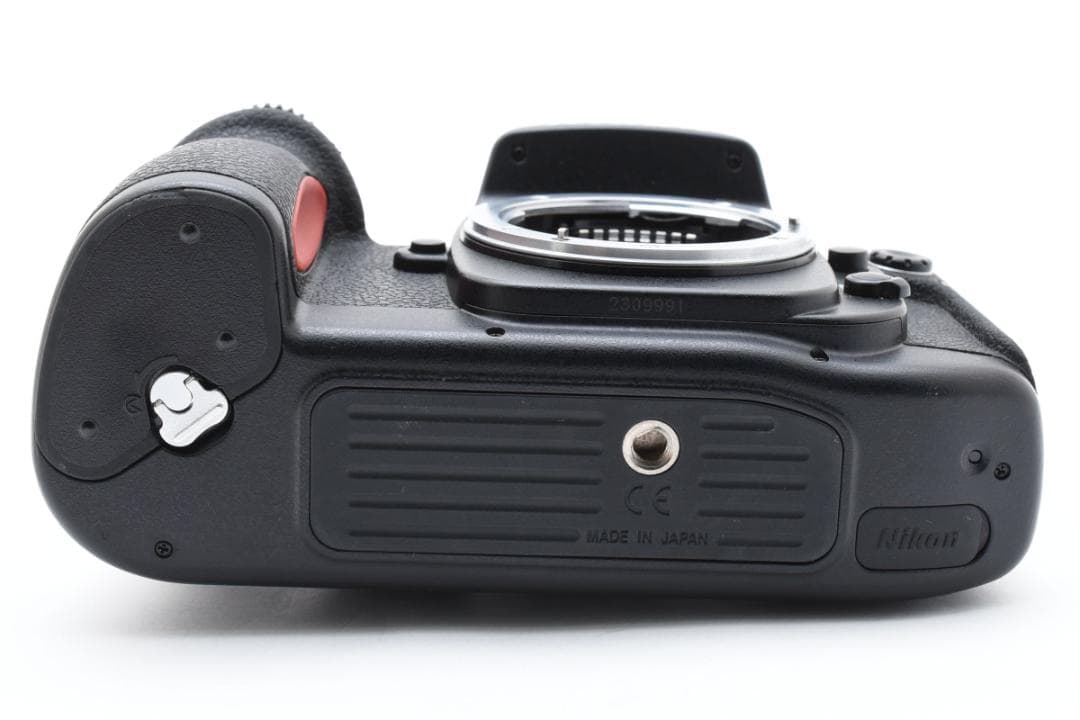 ■ 美品 ■ ニコン　Nikon F100 ボディ 《完動品》　#2529727