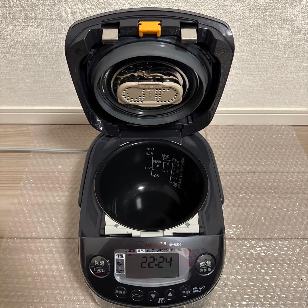 【1度使用】炊飯器　象印　NP-RU05 2025年製