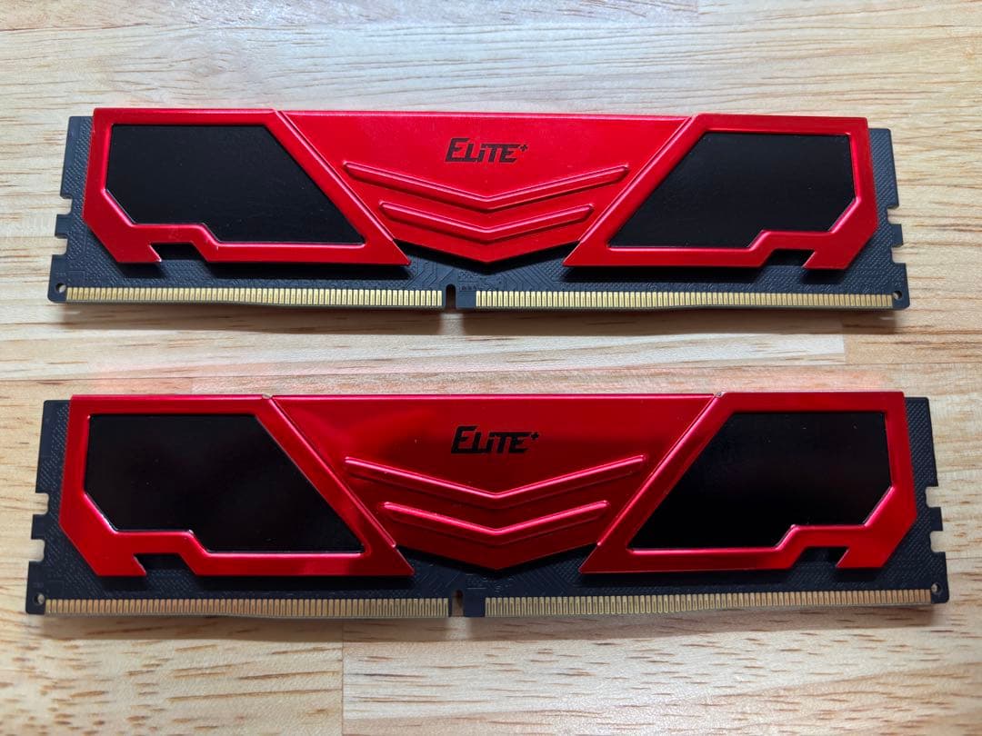 TEAM DDR4 3200MHz 8GB メモリ2枚組（8GB×2枚）