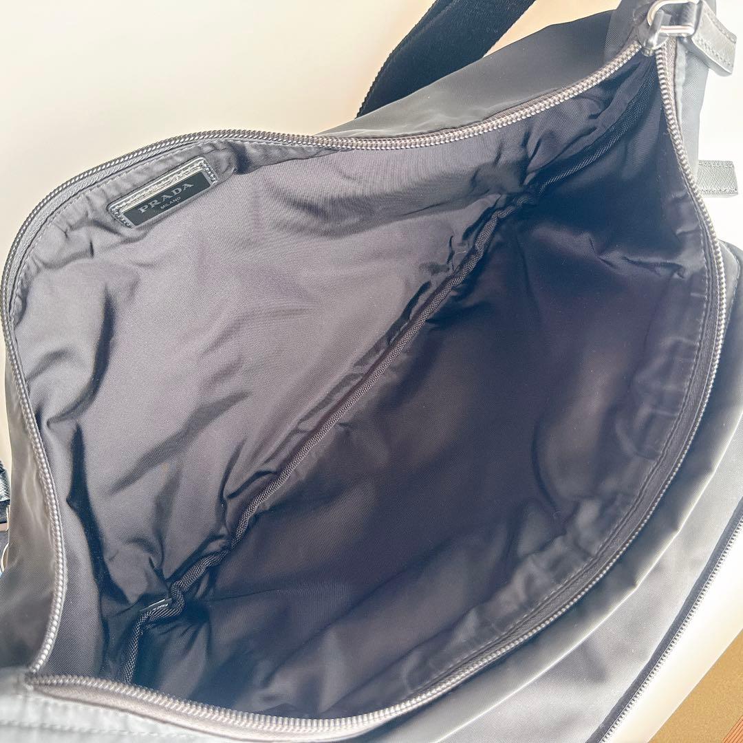 プラダ テスート モンターニャ トライアングル ウエスト ボディ ヒップ バッグ