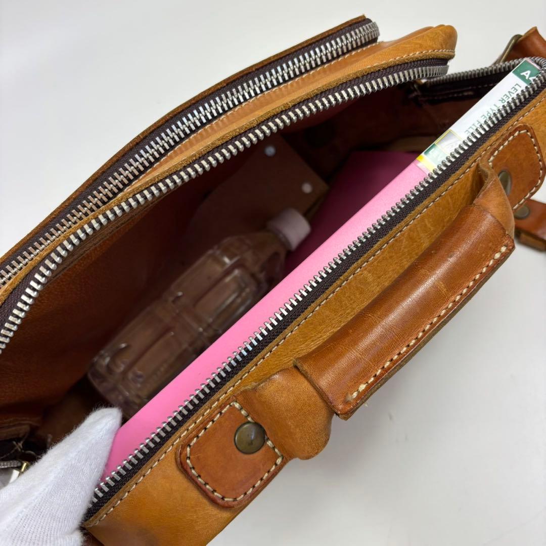 ヘルツ 2way A4可 ショルダーバッグ ハンドバッグ 革 ブラウン