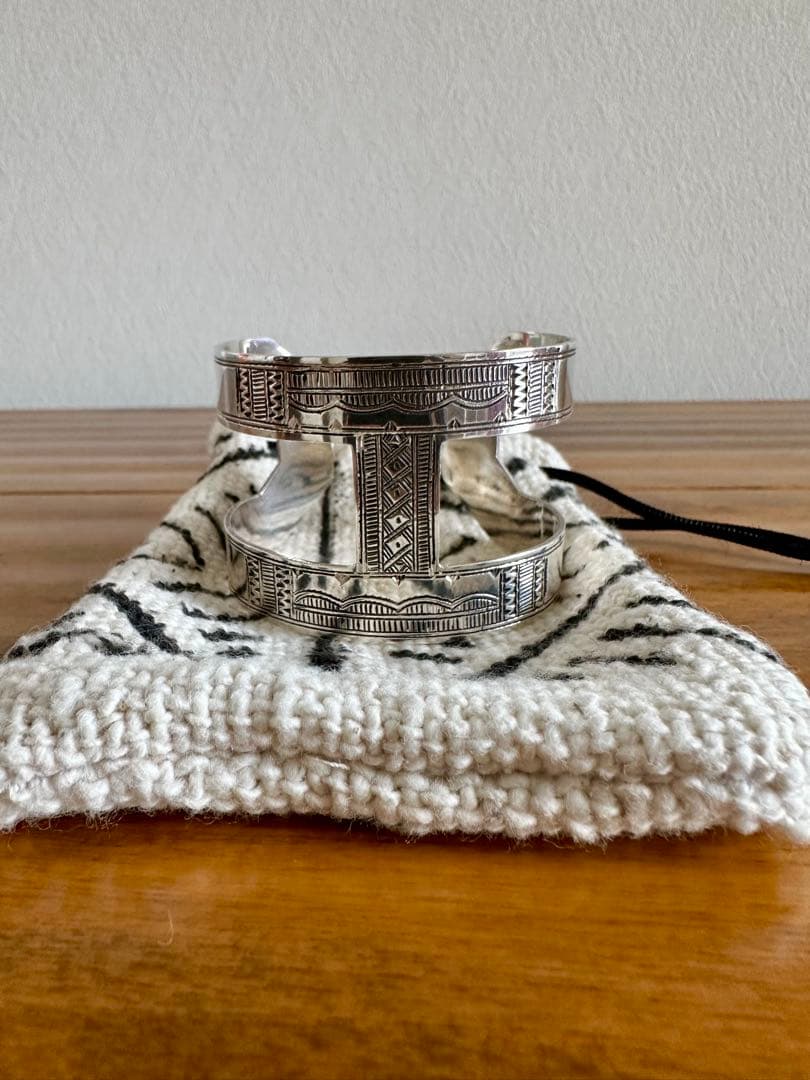 Adawat'n Tuareg アダワットゥン トゥアレグ バングル Ｈ型