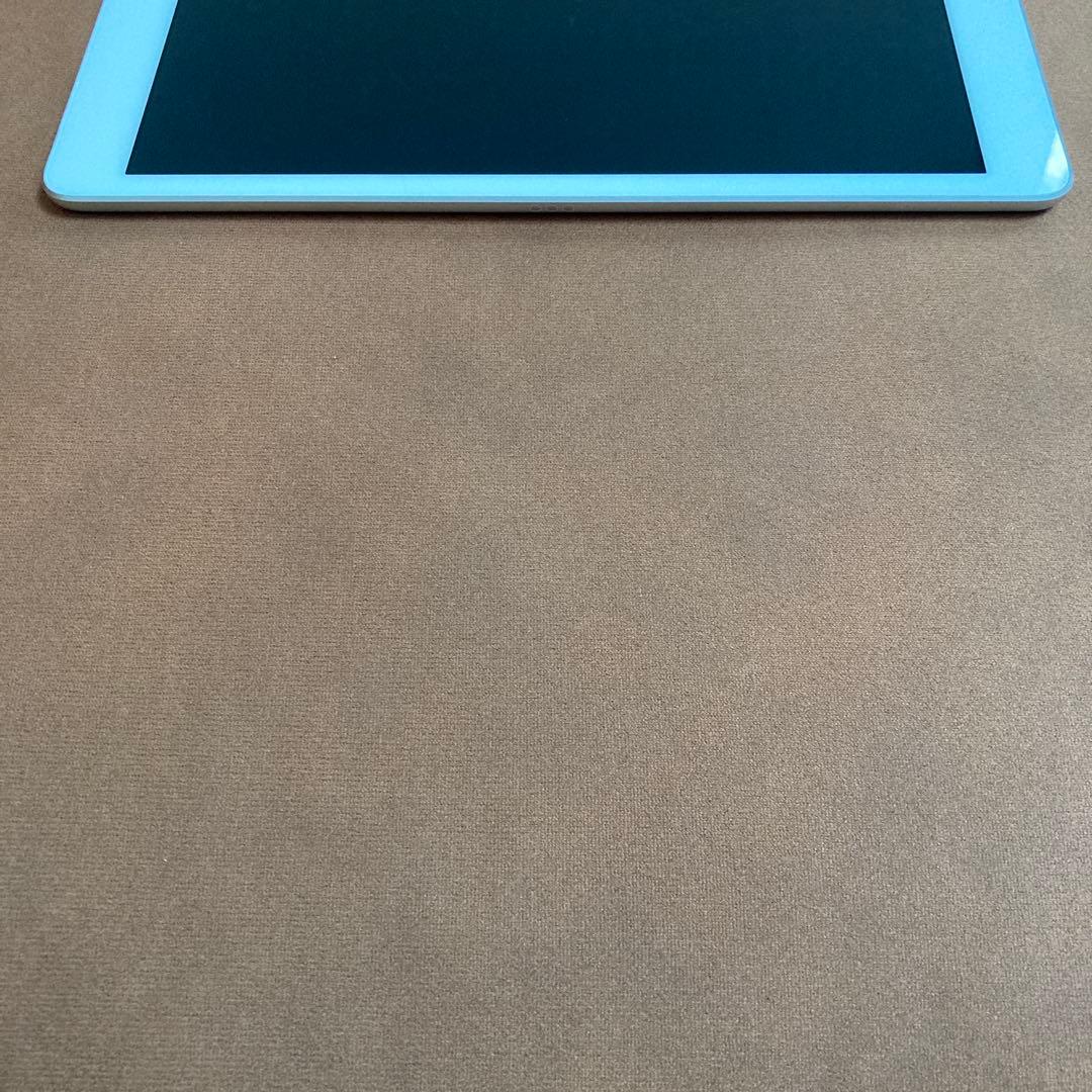 560【早い者勝ち】外観美品☆iPad8 第8世代 32GB SIMフリー☆