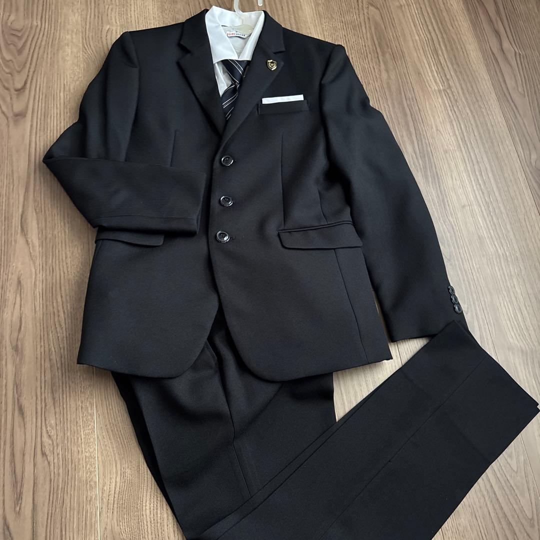 卒業式男の子BEAMS DESIGN ブラックスーツ 3つボタン