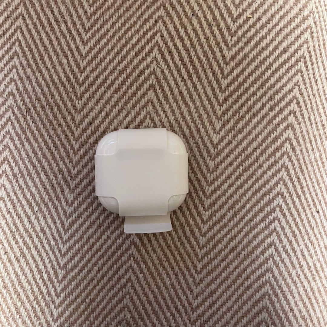 【新品•未使用】　AirPods 第4世代　Apple ノイズキャンセリング