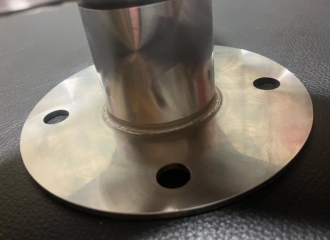 ウロコステンレス製 大型低床車用 19.5インチ ホイールうろこスピンナー 4個