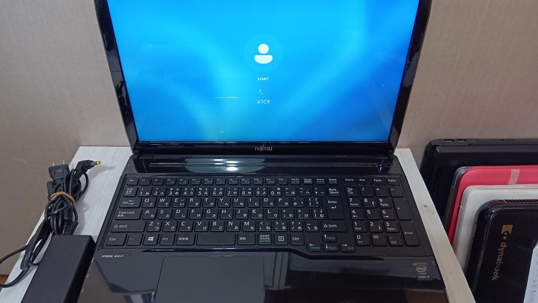 Fujitsu Lifebook AH45/T 4世代i3 ブルーレイ