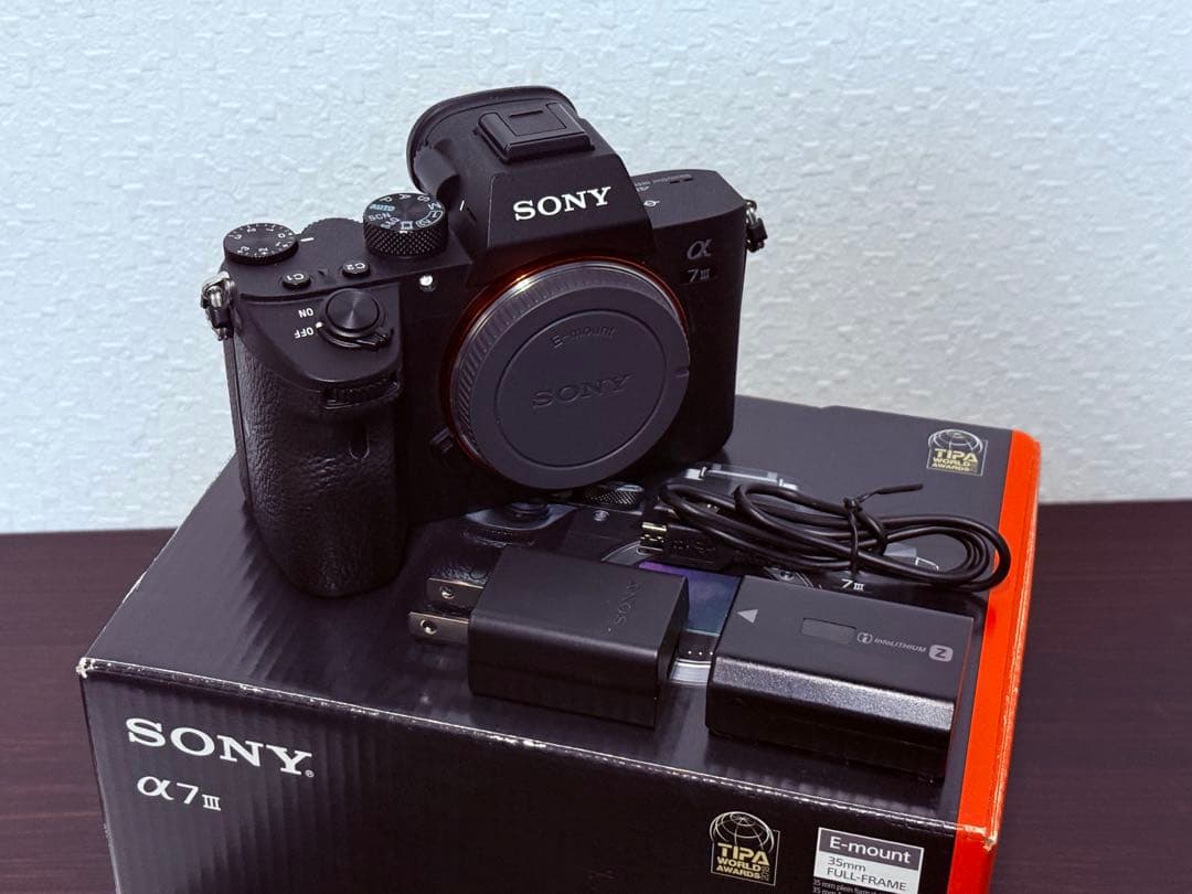 Sony α7 III 本体 付属品付き　シャッター数11,320回