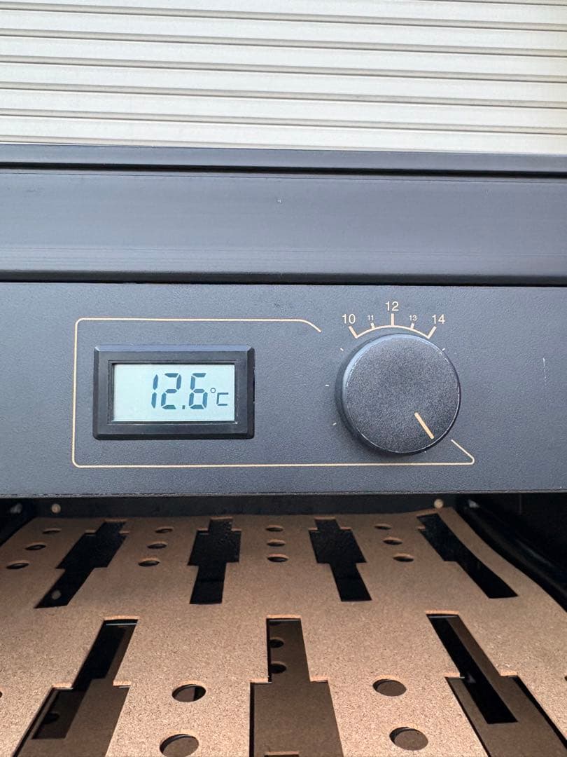 EuroCave　ユーロカーブ　V-256B　ワインセラー