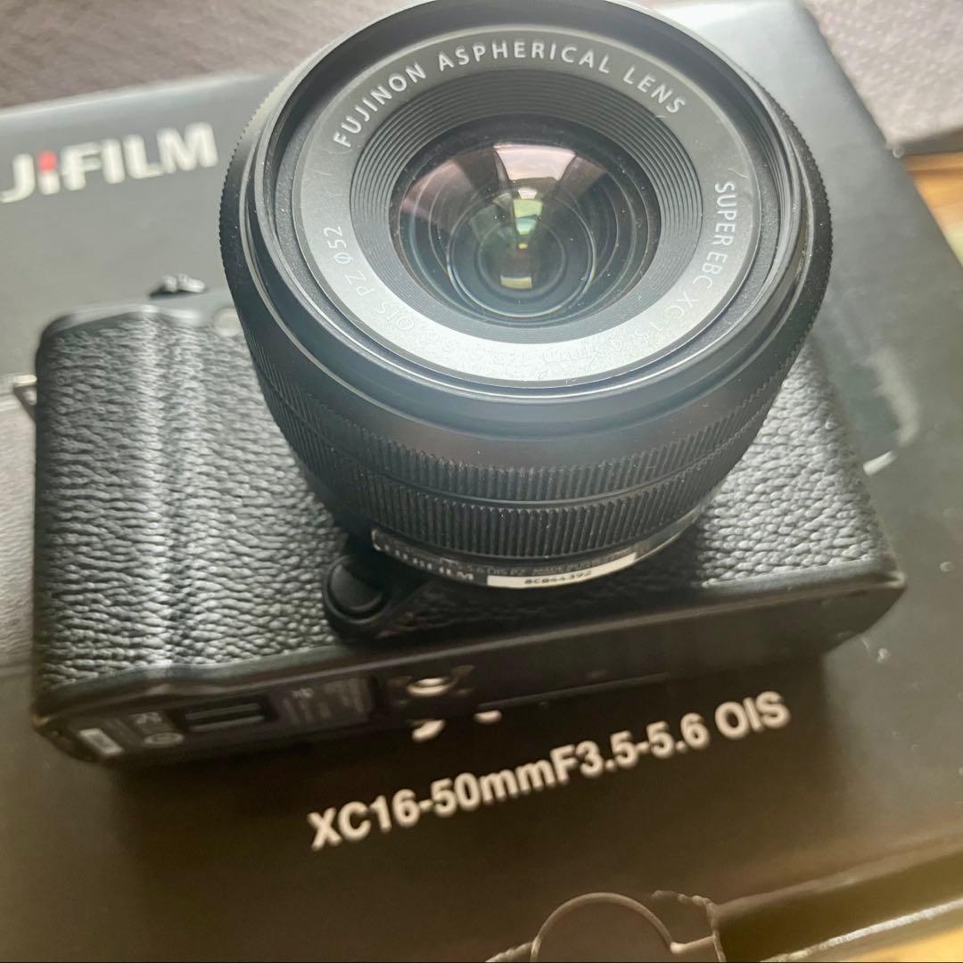 Fujifilm X-M1 ミラーレス　フジフィルム　カメラ　一眼　X