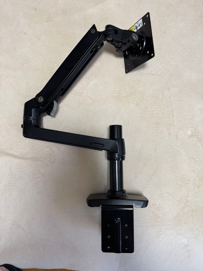 モニターアーム　amazonベーシック