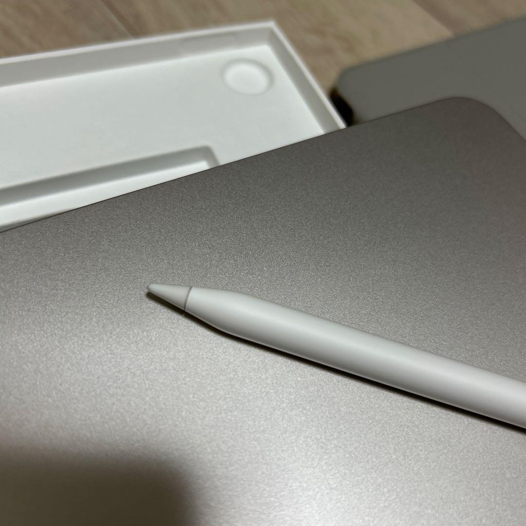 Apple iPad Air Wi-Fi, 256GB- スターライト 第5世代