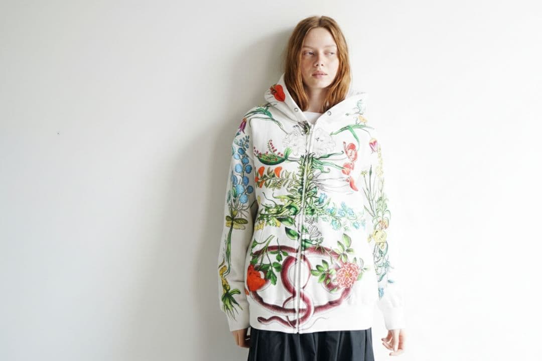 【完売品】あちゃちゅむ AHCAHCUM お花の体ジップパーカー F 白 BIG