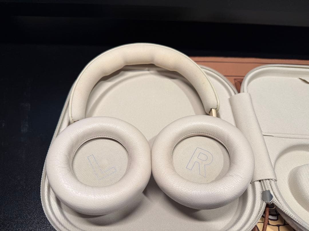 Bang & Olufsen Beoplay HX ゴールドトーン ヘッドホン