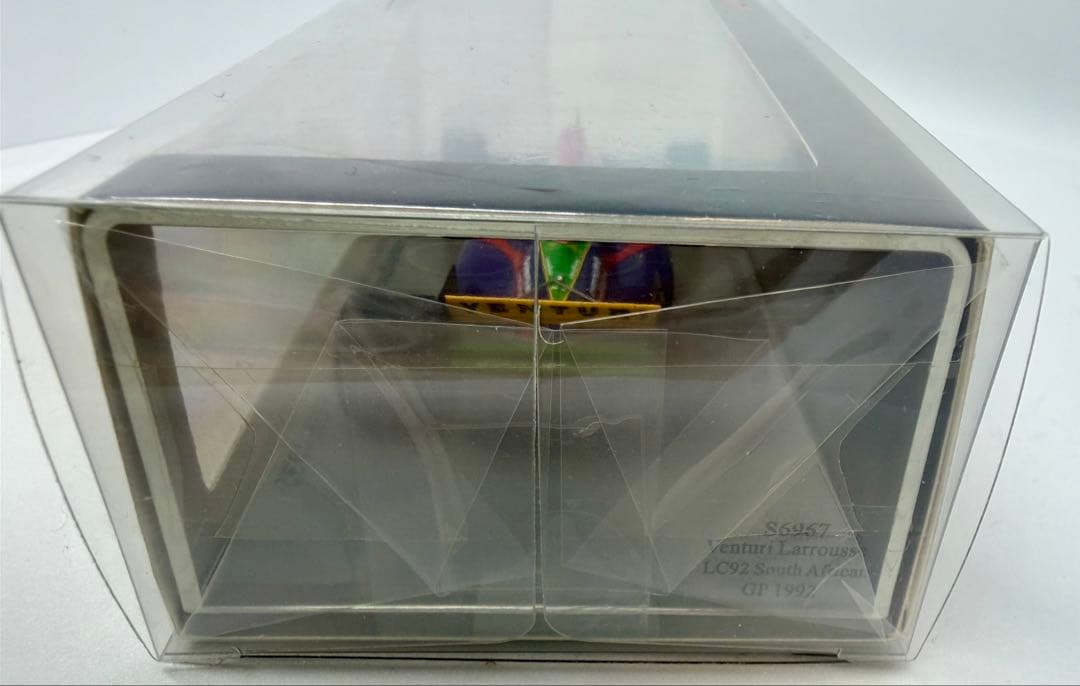 【希少】1/43 スパーク ヴェンチュリ ラルース LC92 片山右京 デビュー