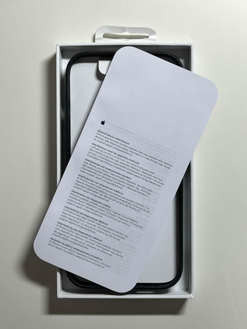 【新品】純正 iPhone 14 Pro レザーケース・ミッドナイト①