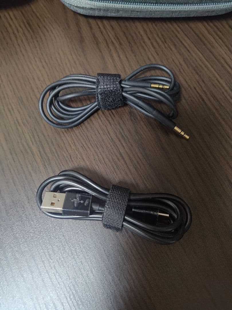 Bowers & Wilkins ワイヤレスヘッドホン　pi7