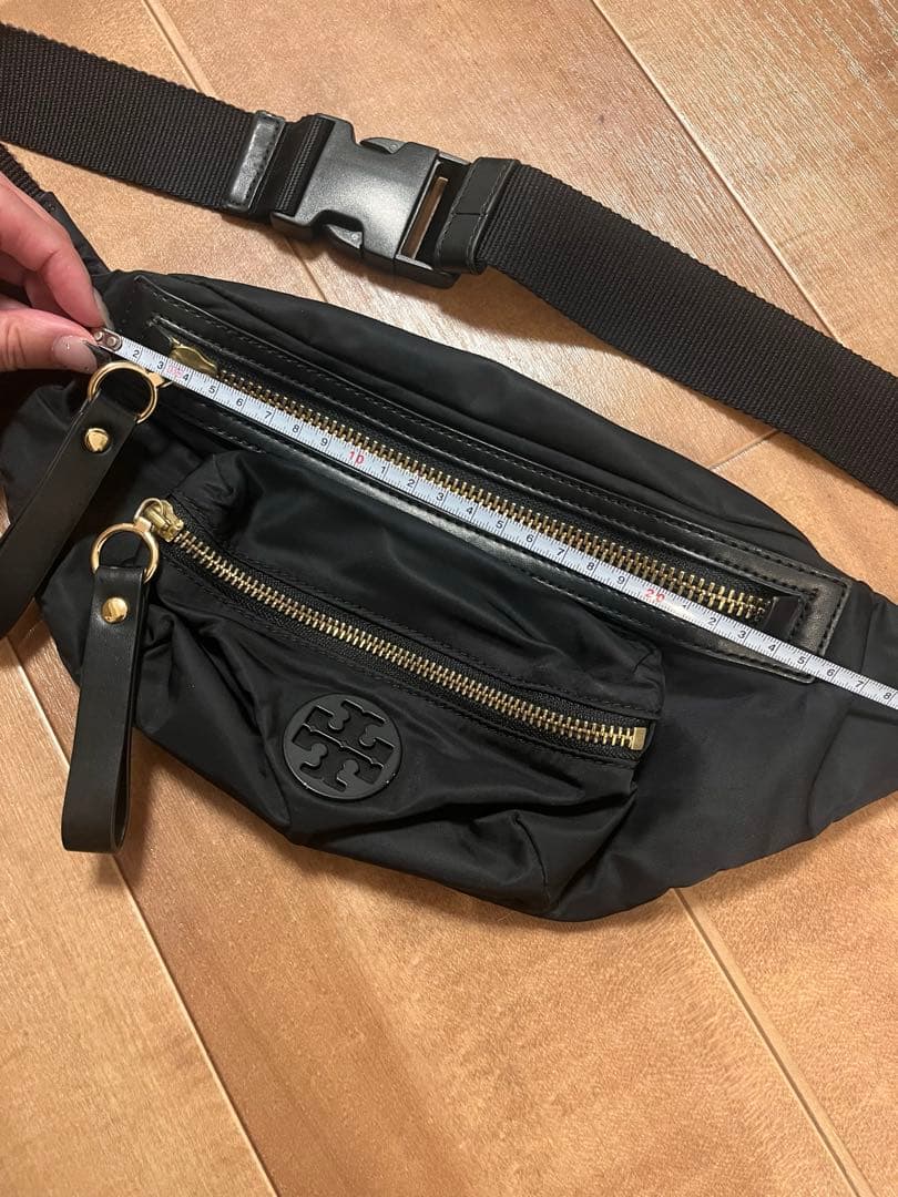 Tory Burch ブラック　ウエストポーチ