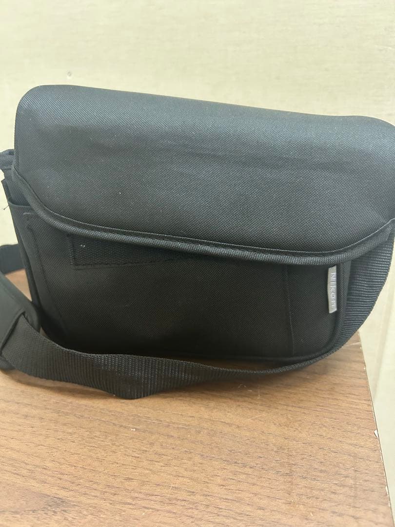 Nikon D40 デジタル一眼レフカメラ 本体とバッグ　フルセット