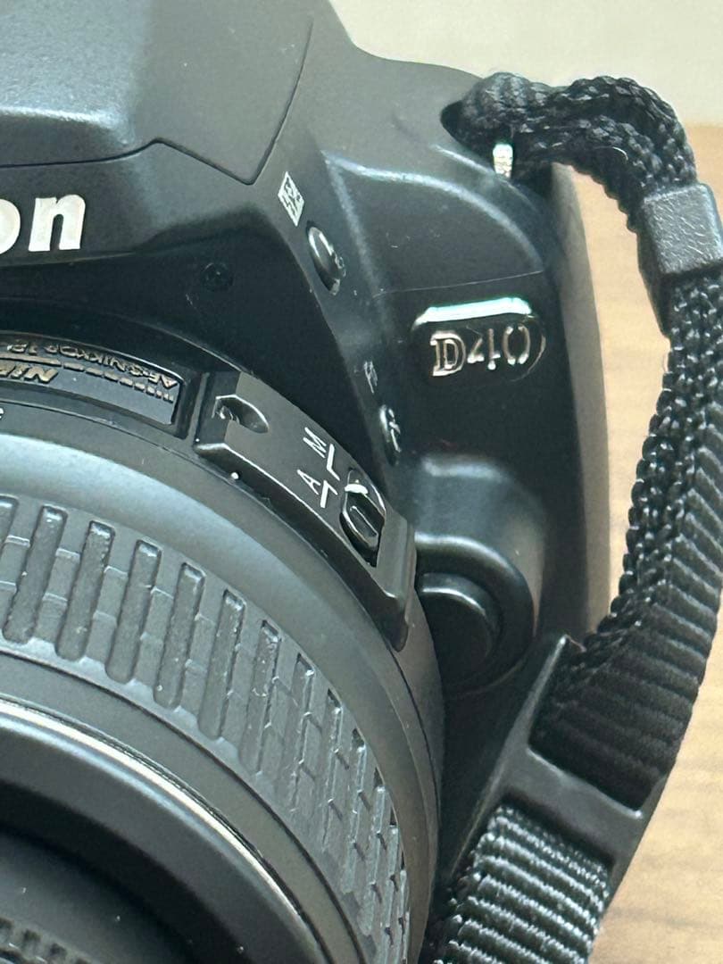 Nikon D40 デジタル一眼レフカメラ 本体とバッグ　フルセット