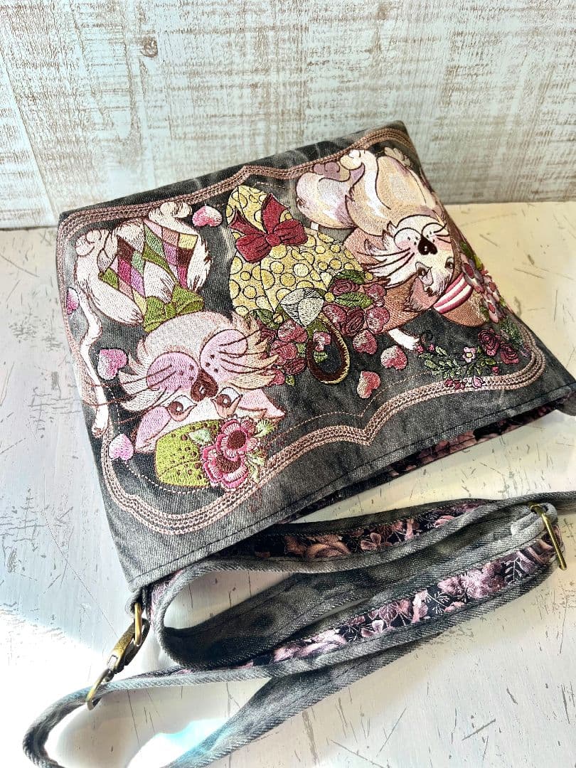 ※リクエスト品※ロラライハリス♡ブラックWデニム♡刺繍のショルダーバッグ