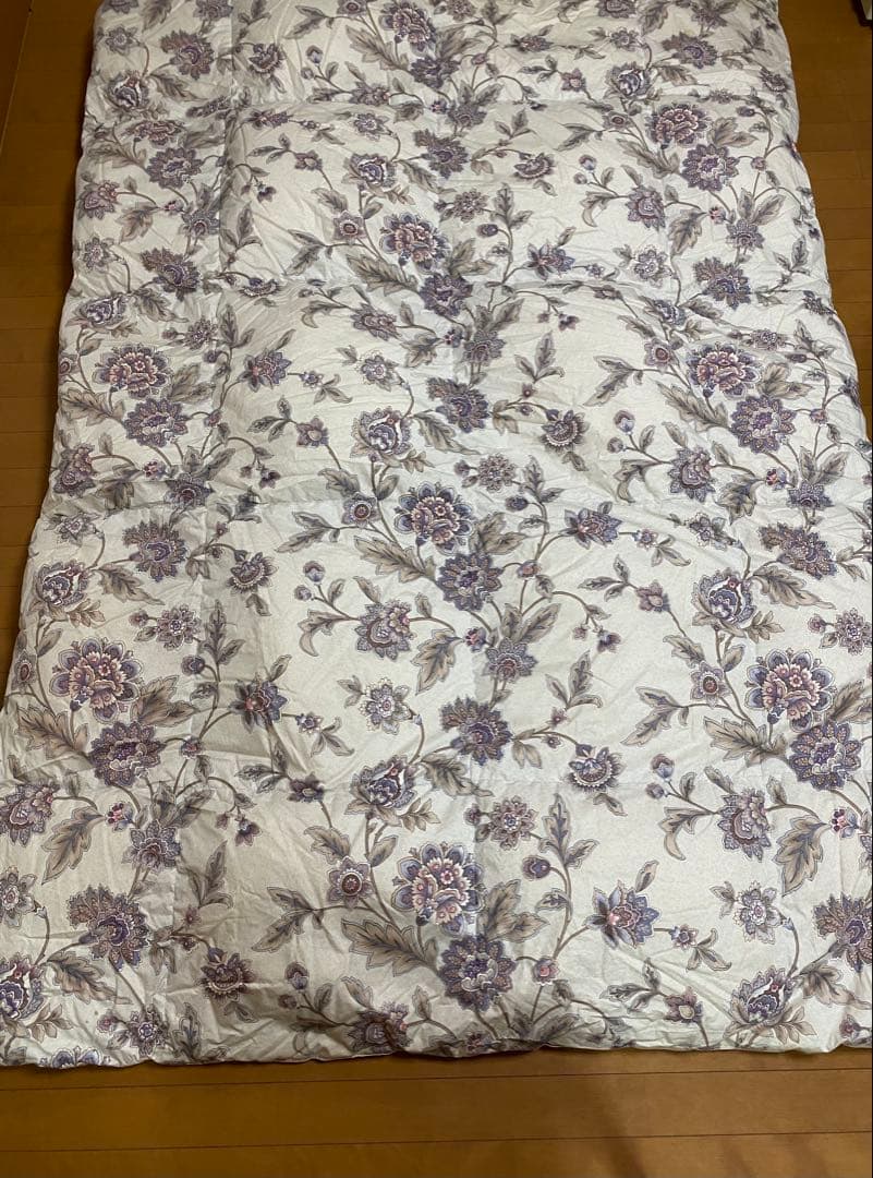 西川羽毛掛け布団 シングル 花柄　 ダウン95% フェザー5%充填物2.0㎏