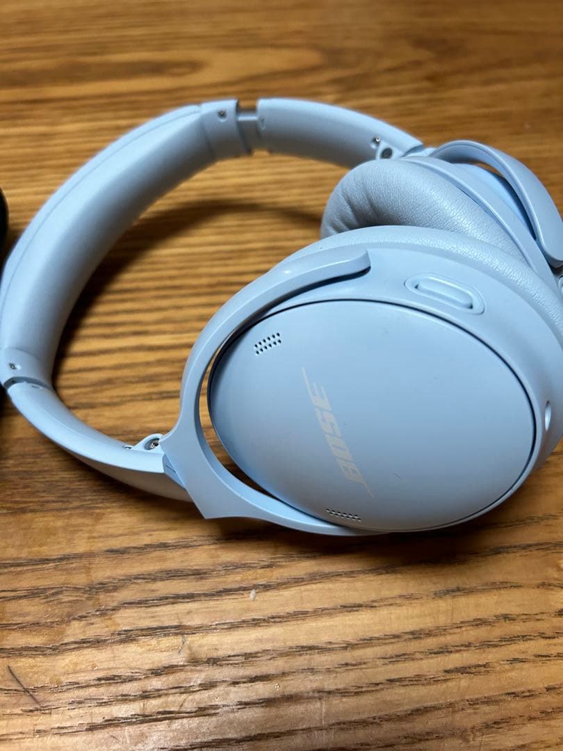 期間限定販売美品　Bose QuietComfort Headphones LE