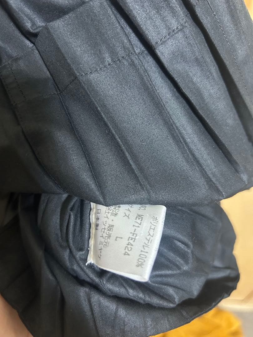 issey miyakeブラック プリーツ ノースリーブ ベスト L ジレ