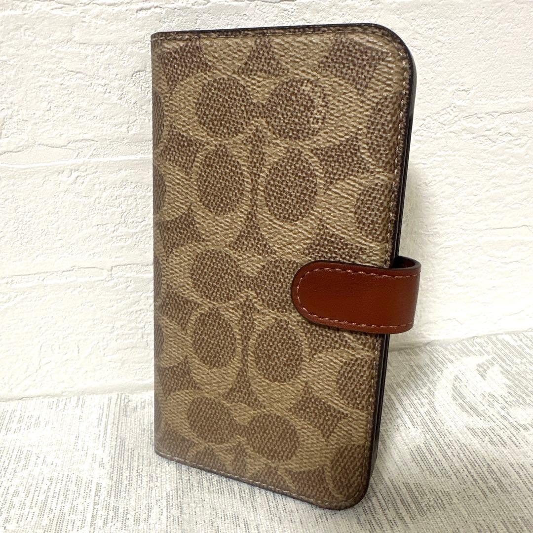 極美品 COACH 手帳型 iPhone13 スマホケース 茶 シグネチャー