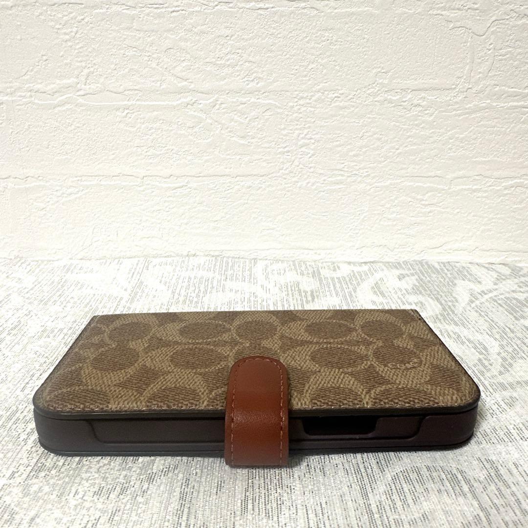 極美品 COACH 手帳型 iPhone13 スマホケース 茶 シグネチャー