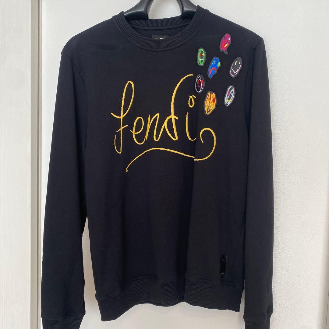美品　Fendi ブラック アートマルチワッペンスウェット 刺繍
