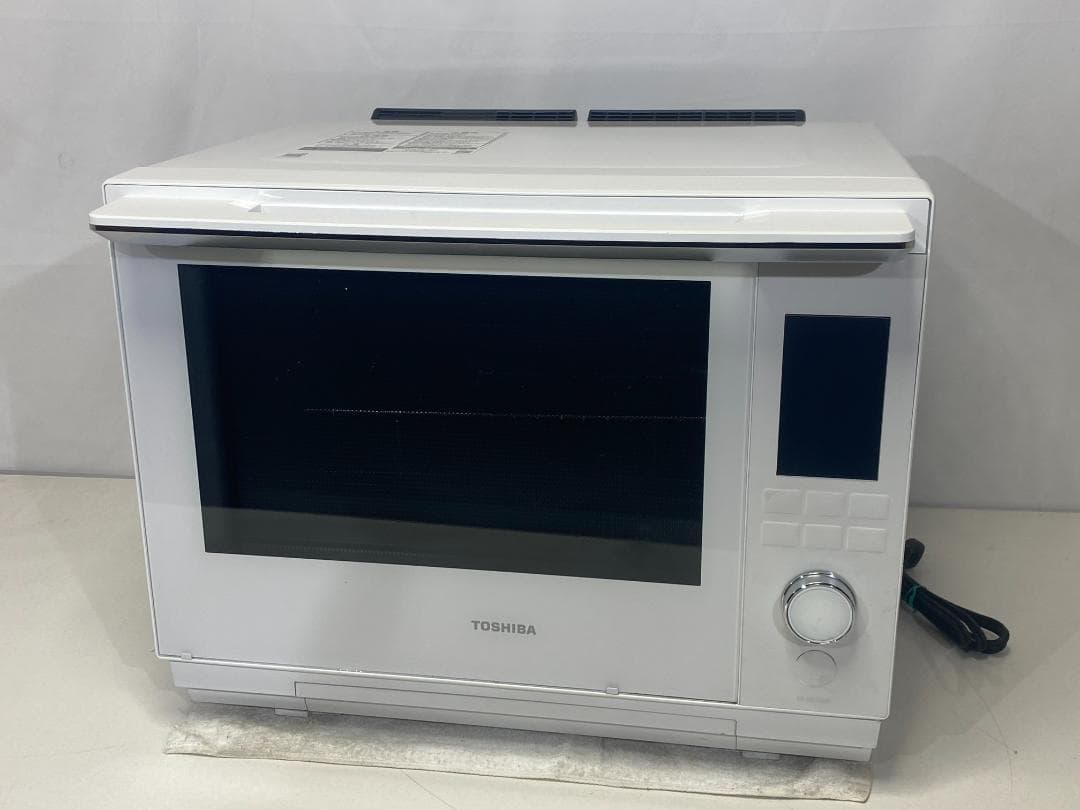 東芝 オーブンレンジ 石窯ドーム ER-XD3000（W） 2022年製