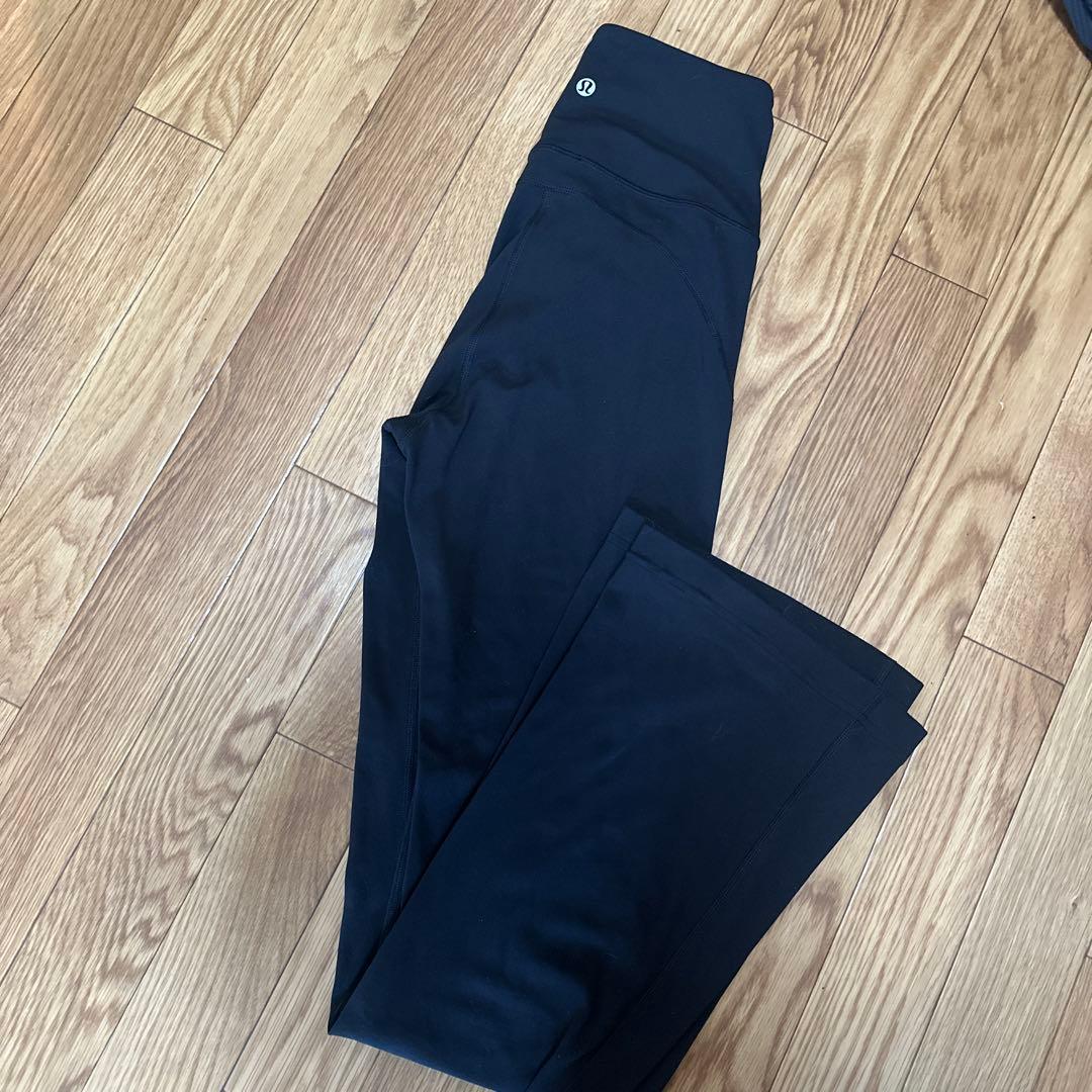 ハイウエスト黒レギンス