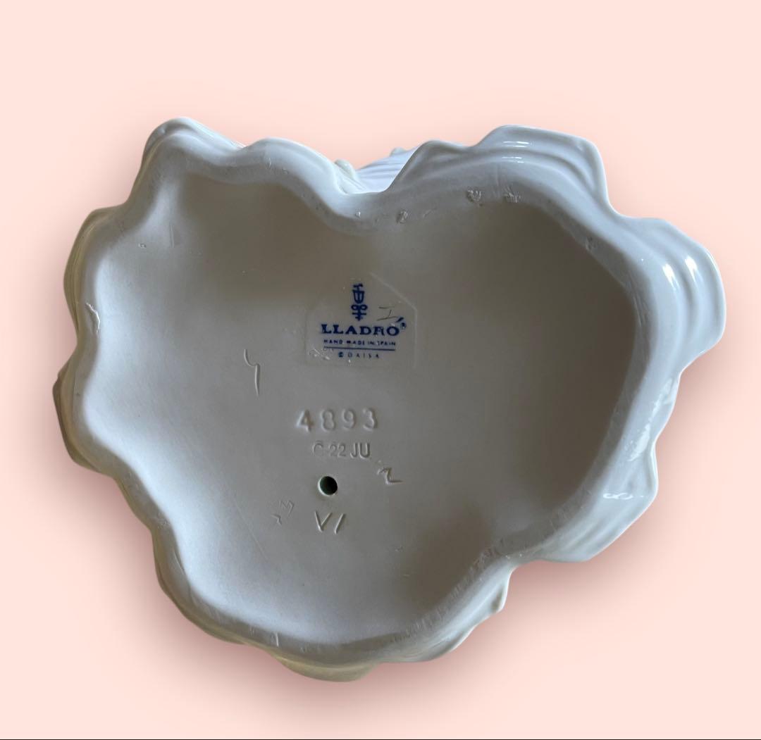 LLADRO 仔犬を抱く貴婦人 リヤドロ　4893